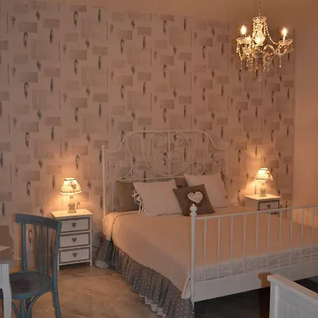 La Corte Delle Vanita Bed and Breakfast *